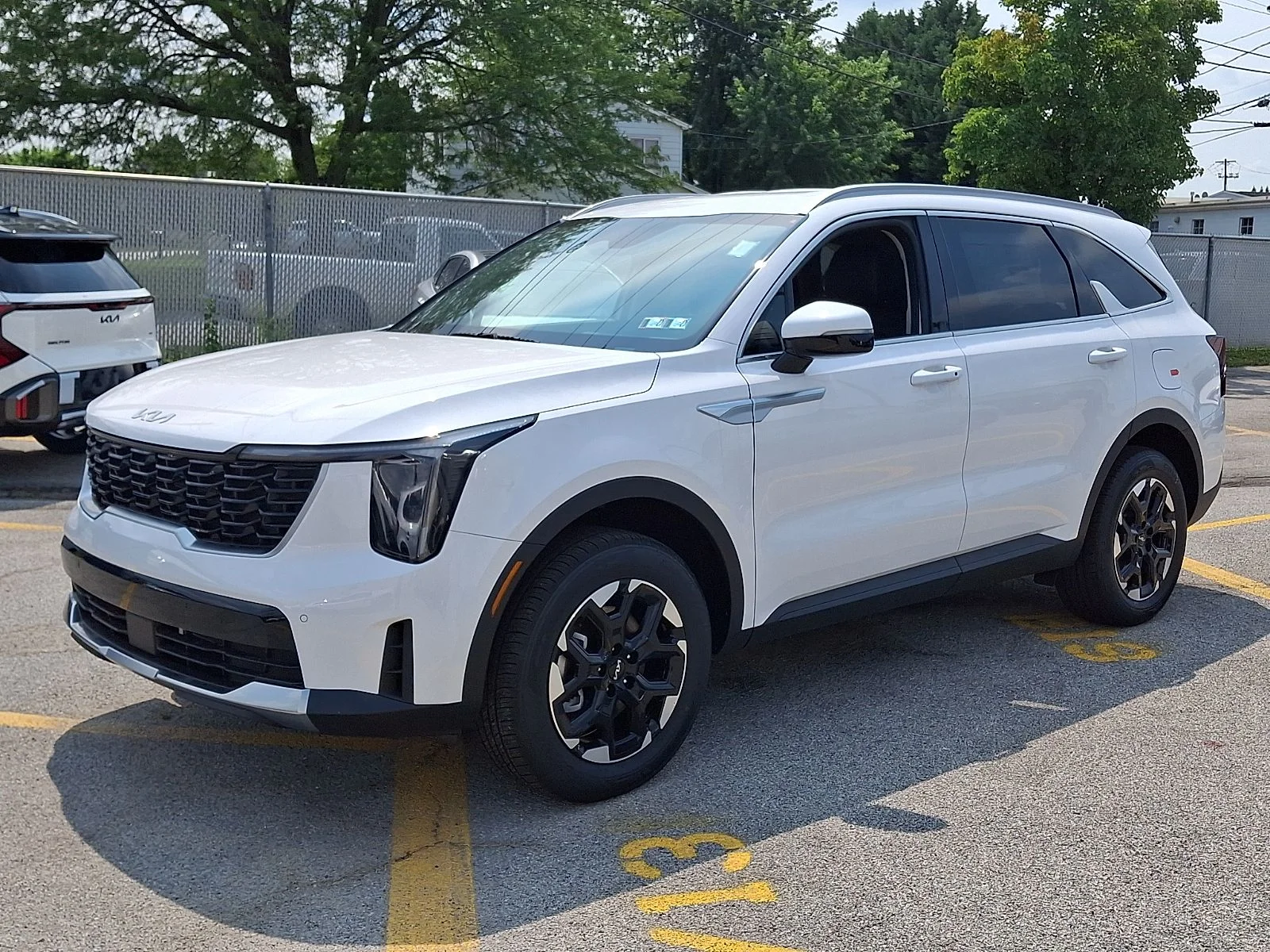 New 2026 White Kia S image 5