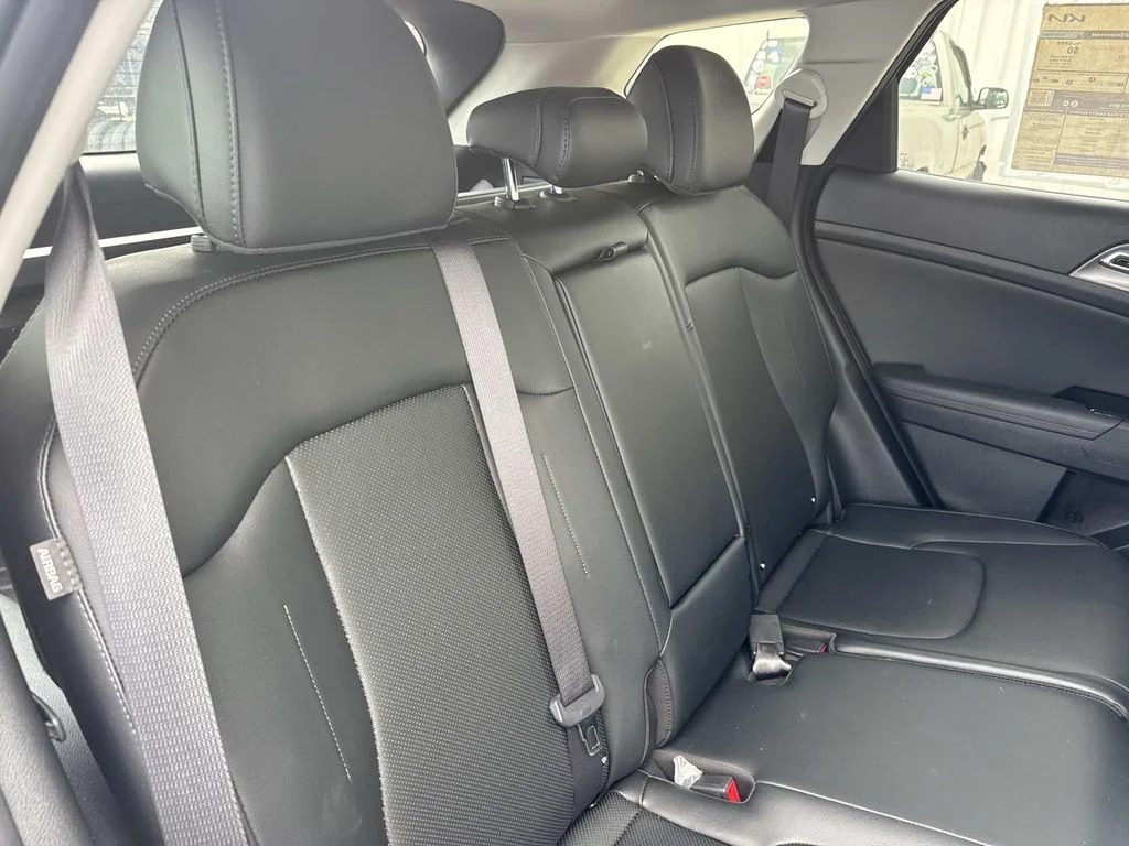New 2025 Wolf Gray Kia SX image 13