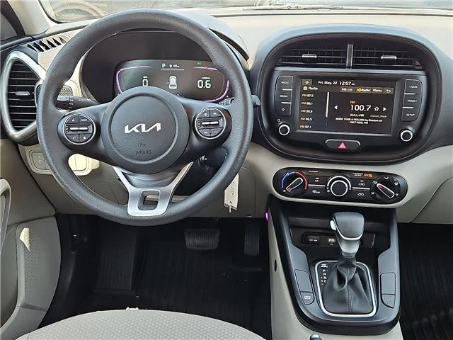 Used 2023 Snow White Pearl KIA LX (IVT) image 12