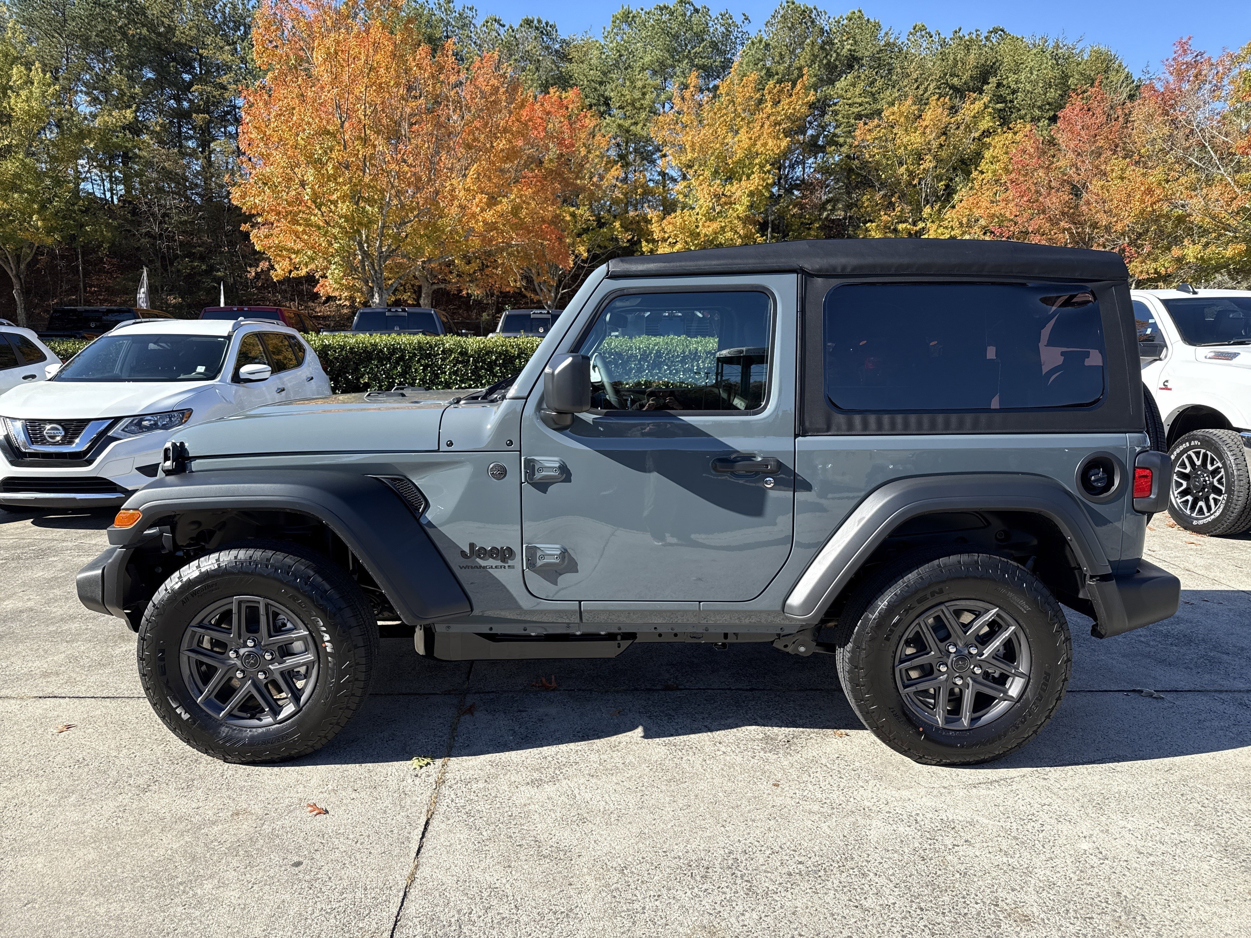 New 2026 Anvil Clearcoat Jeep Sport S image 4