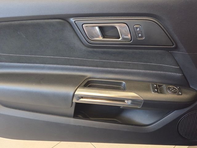 Used 2016 Magnetic Ford Shelby GT350 image 29