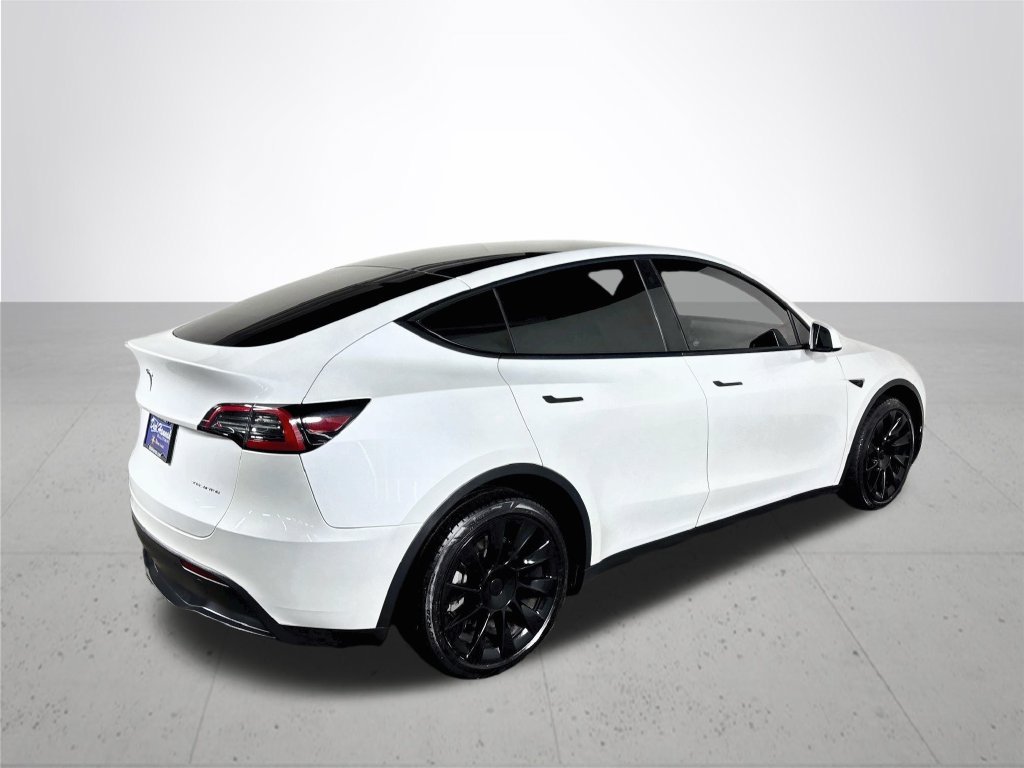 Used 2023 White Tesla Long Range image 6