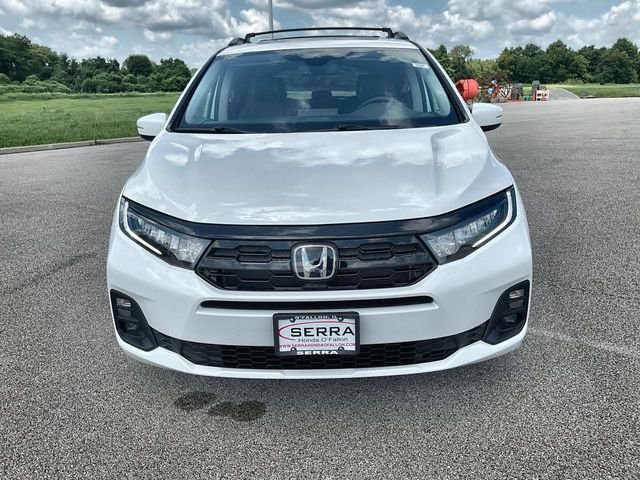 New 2026 Platinum White Pearl Honda Touring image 11