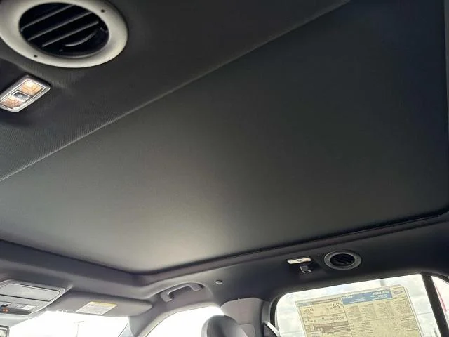 New 2026 Star White Metallic Tri-Coat Ford Platinum™ image 20