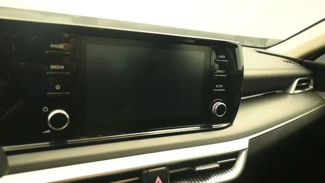 Certified Used 2023 White Pearl Kia LXS image 16