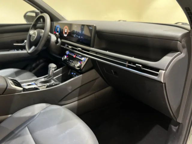 2025 Hyundai Santa Cruz SEL - Photo 25