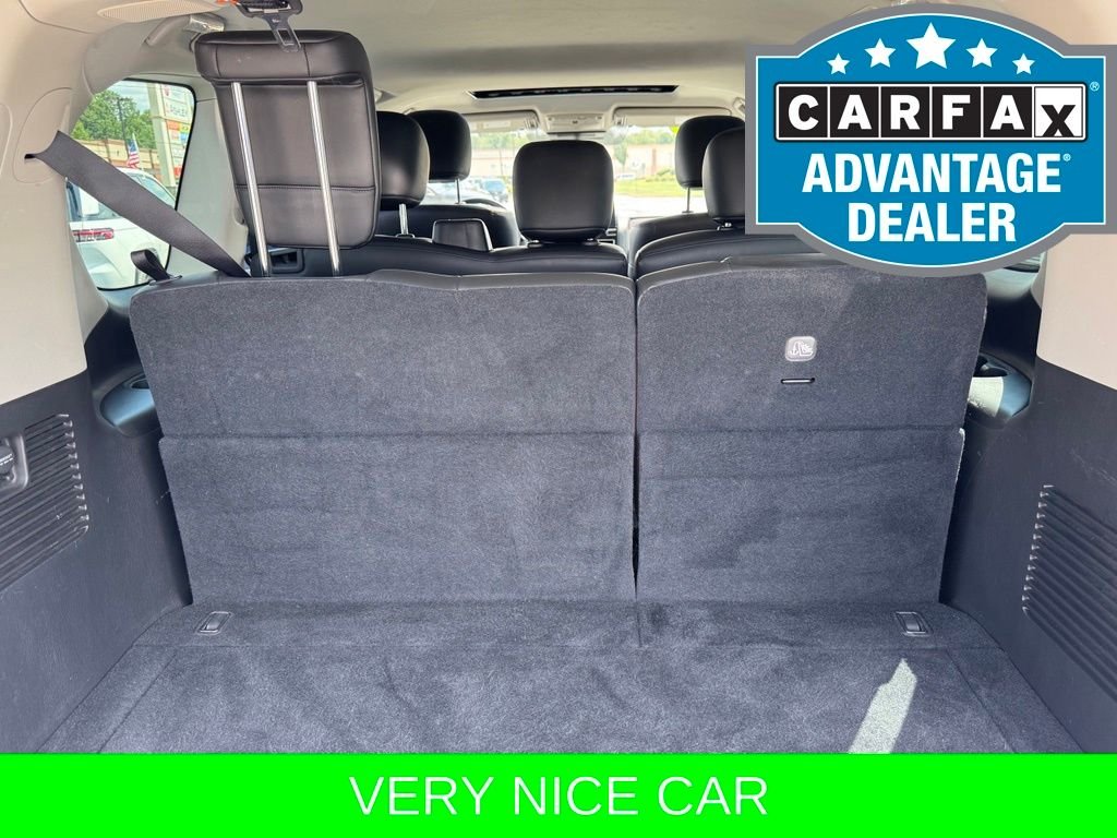 Used 2022 White Nissan SL image 11