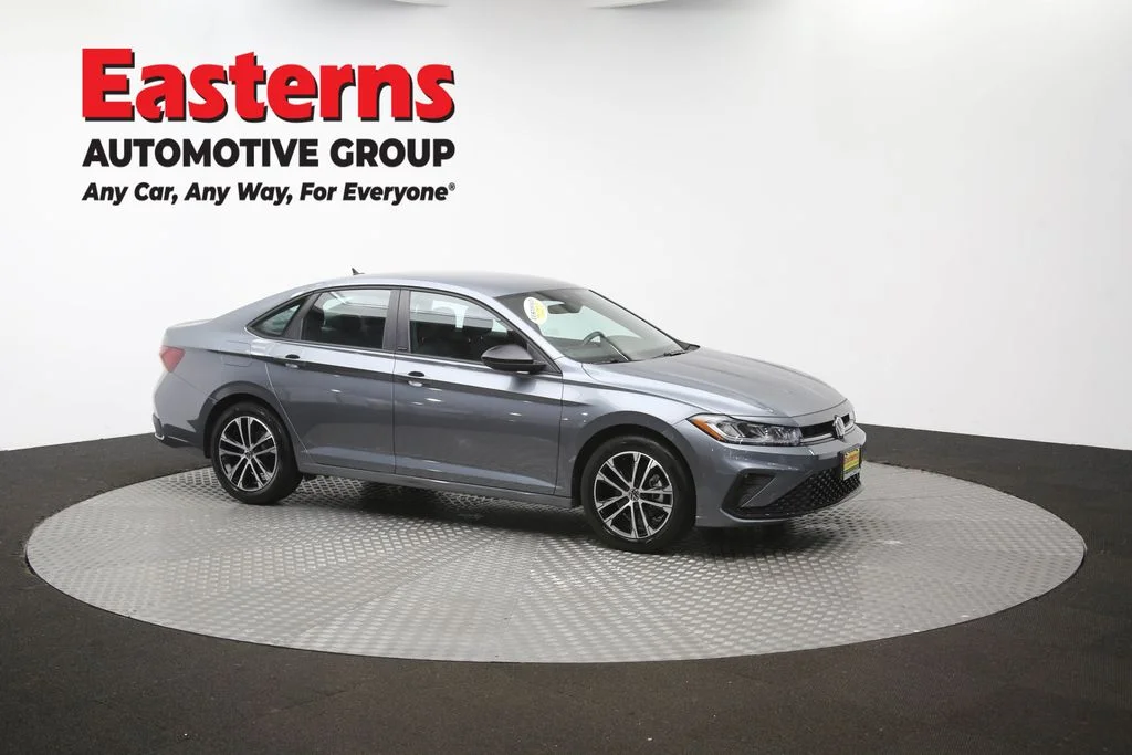 Used 2025 Gray Volkswagen 1.5T Sport image 47