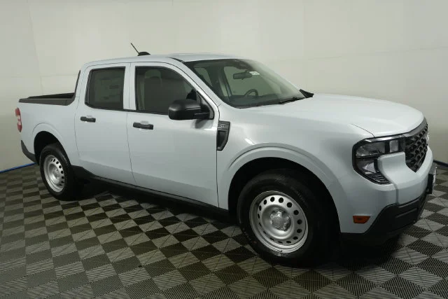 New 2026 Space White Metallic Ford XL image 1