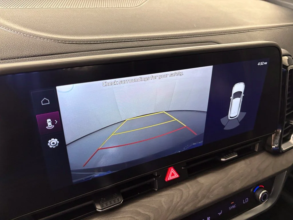Used 2023 Black Kia X-Line image 23