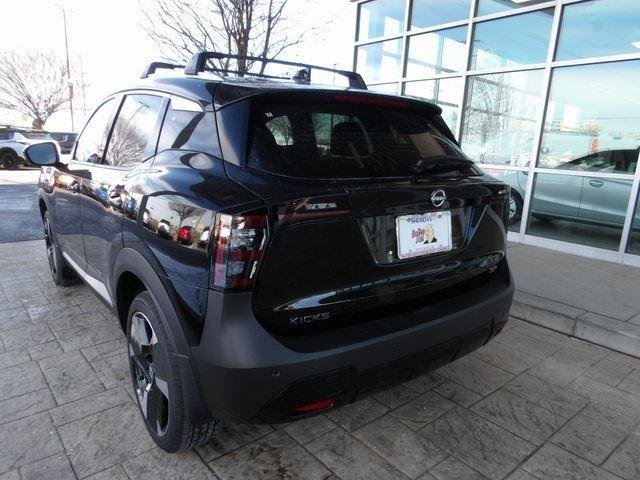 New 2026 Super Black Nissan SR image 5
