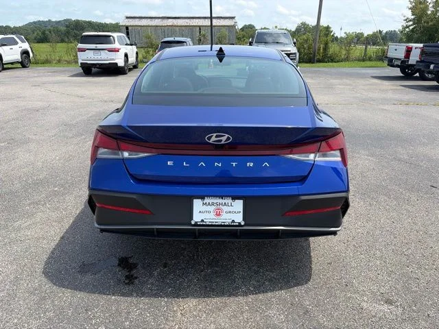 Used 2024 Blue Hyundai SEL image 7