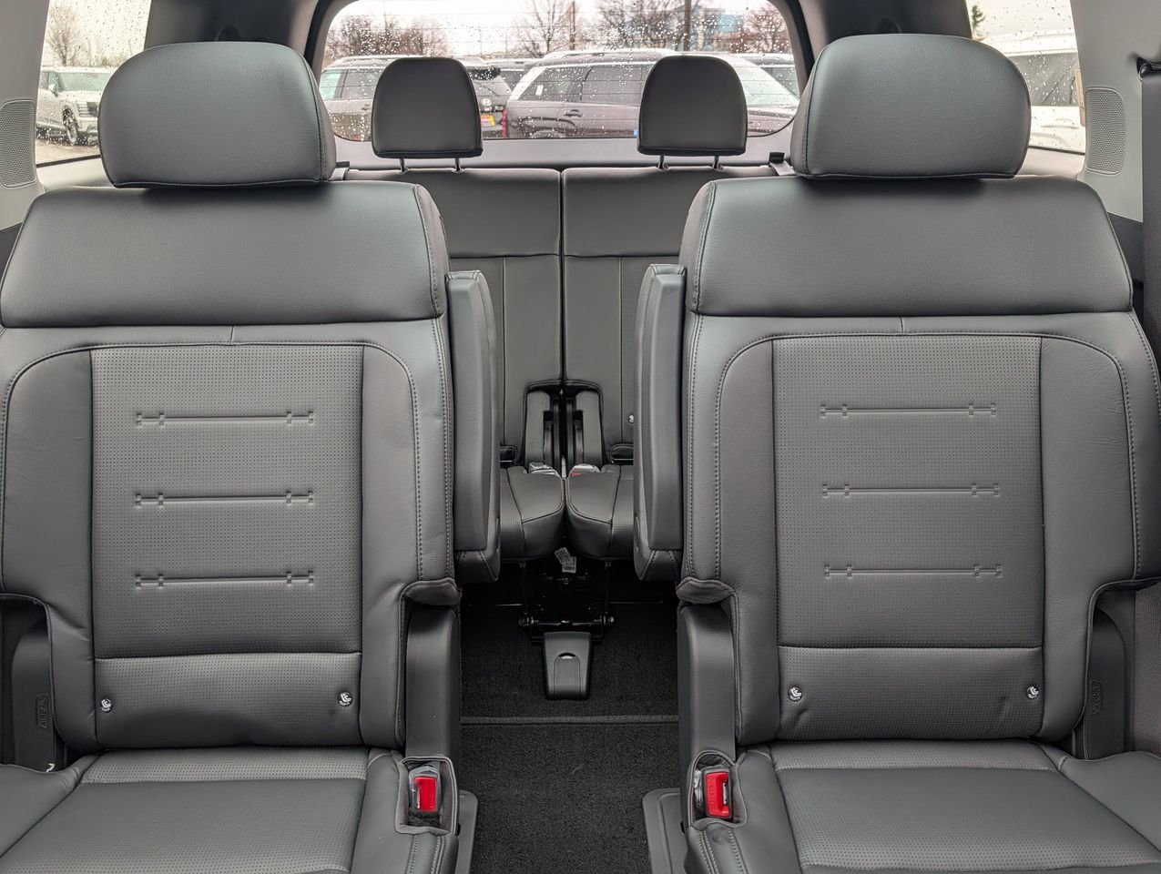 New 2026 Shimmering Silver Hyundai Limited 6P image 8