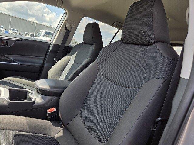 Used 2025 Silver Sky Metallic Toyota LE image 13