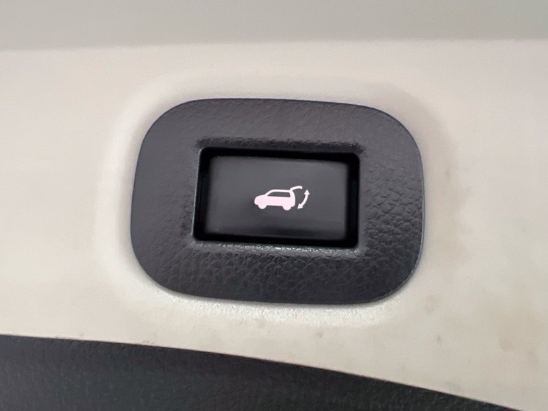 Used 2020 Black Nissan SV image 9