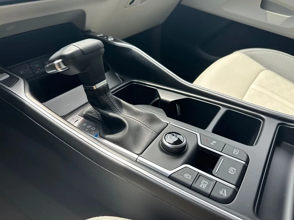 2025 Kia Sorento S - Photo 30