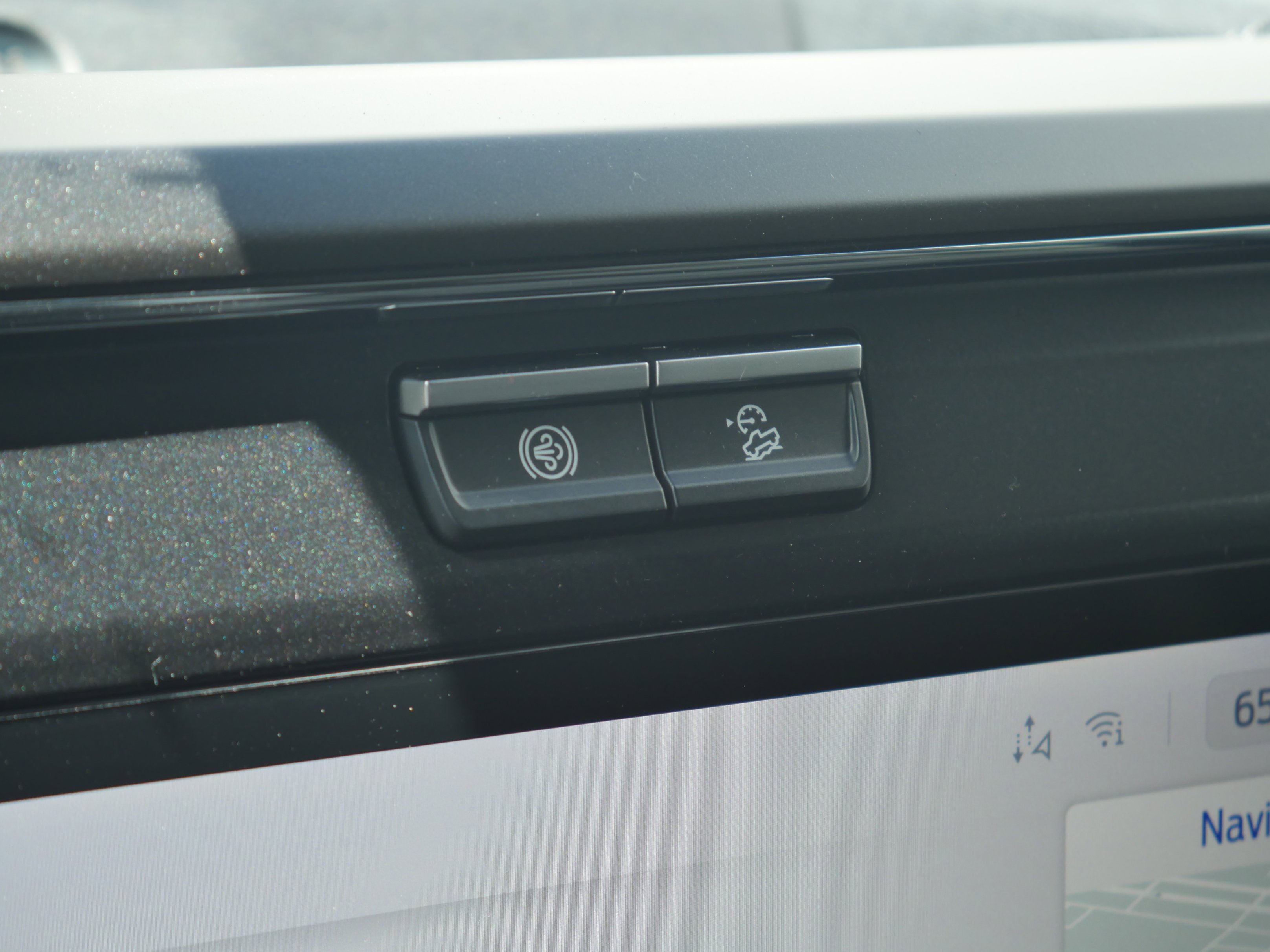 New 2026 Carbonized Gray Metallic Ford F-350® Lariat® image 13
