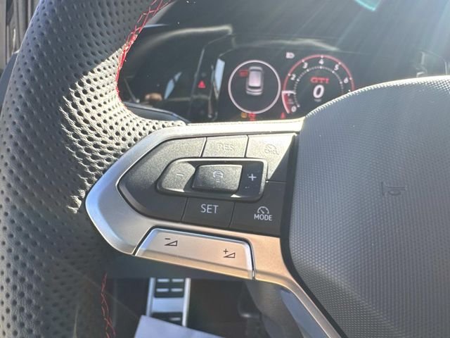2025 Volkswagen Golf GTI SE - Photo 7