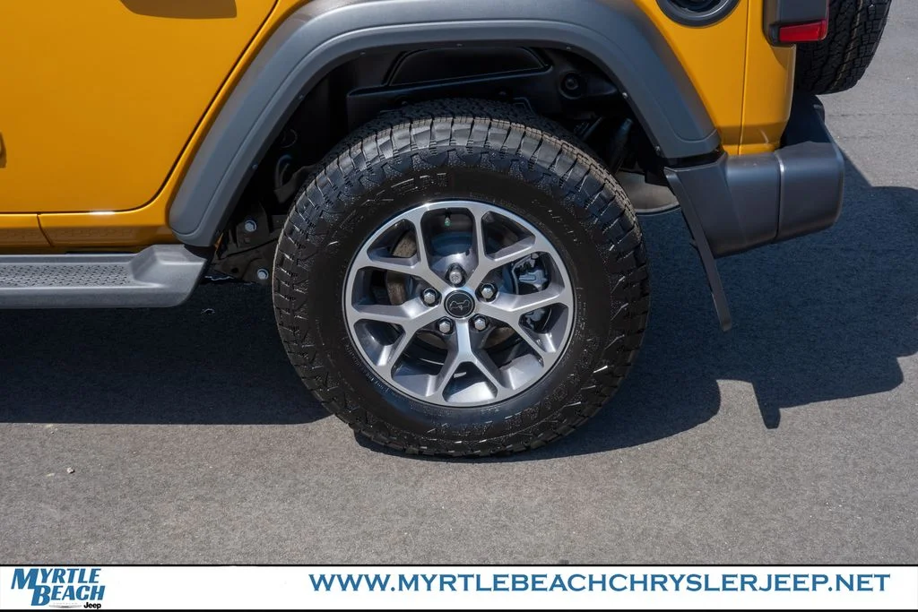New 2026 Goldilocks Exterior Paint Jeep Sport S image 13