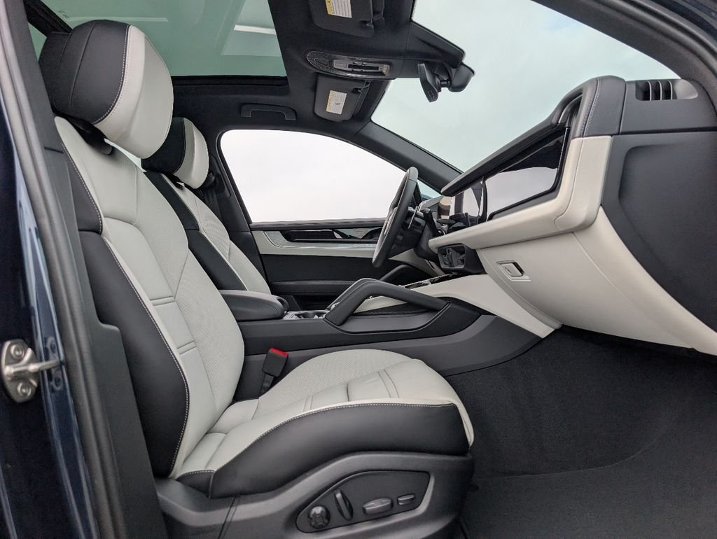 2026 Porsche Cayenne Base - Photo 17