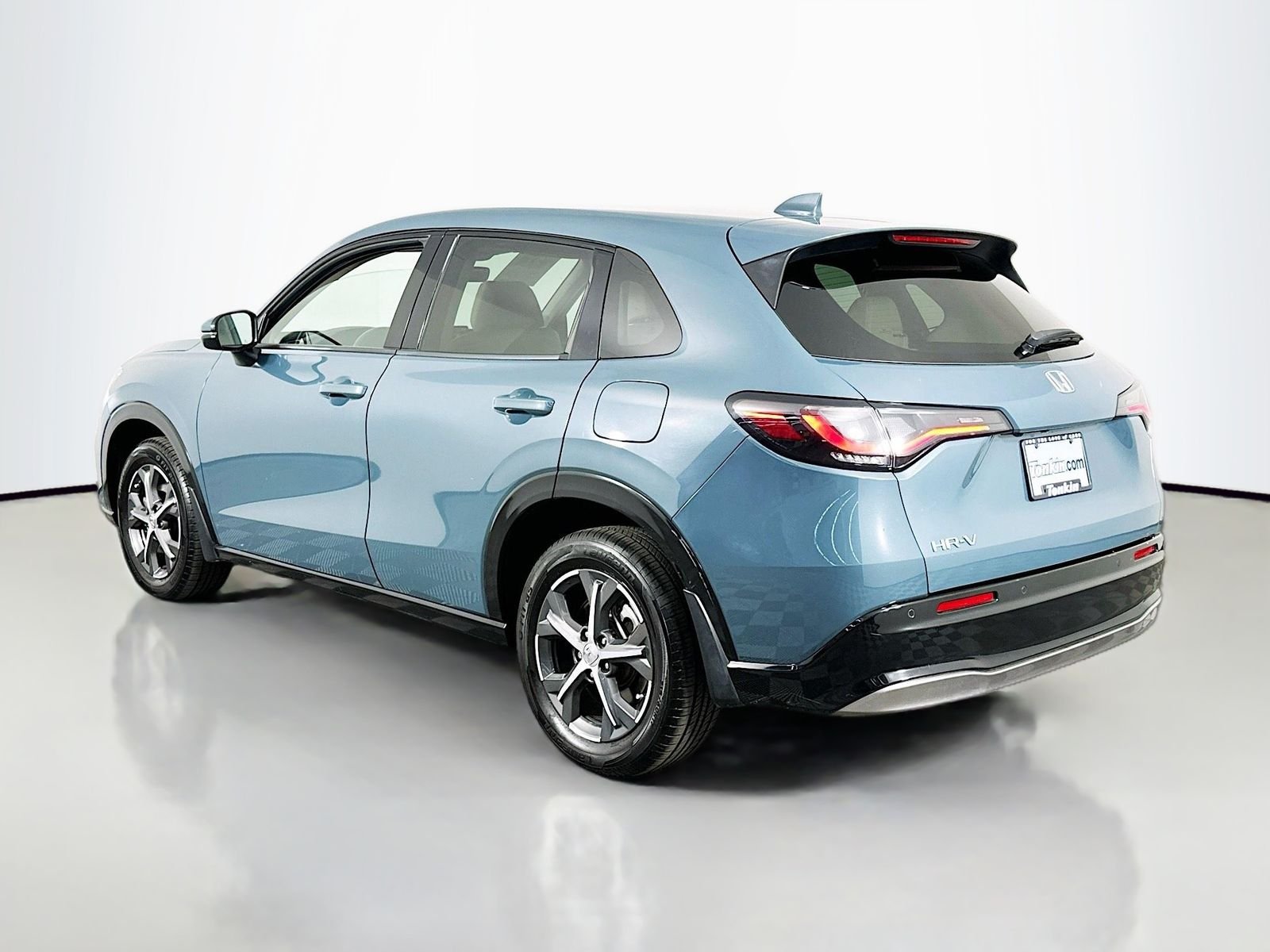 Used 2024 Blue Honda EX-L image 6
