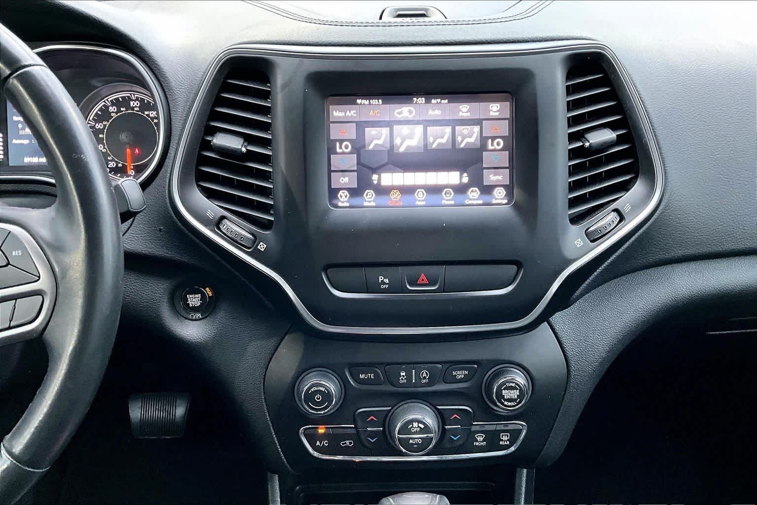 Pre-Owned 2019 Jeep Cherokee Latitude Plus