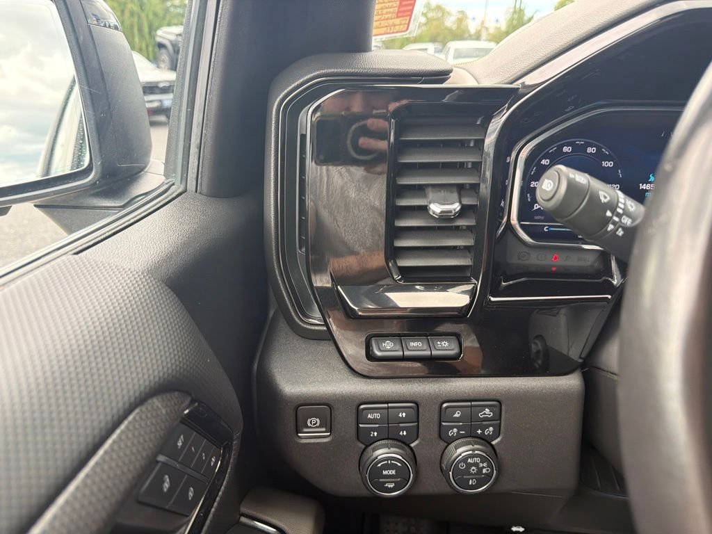 Used 2022 Black Chevrolet ZR2 image 16