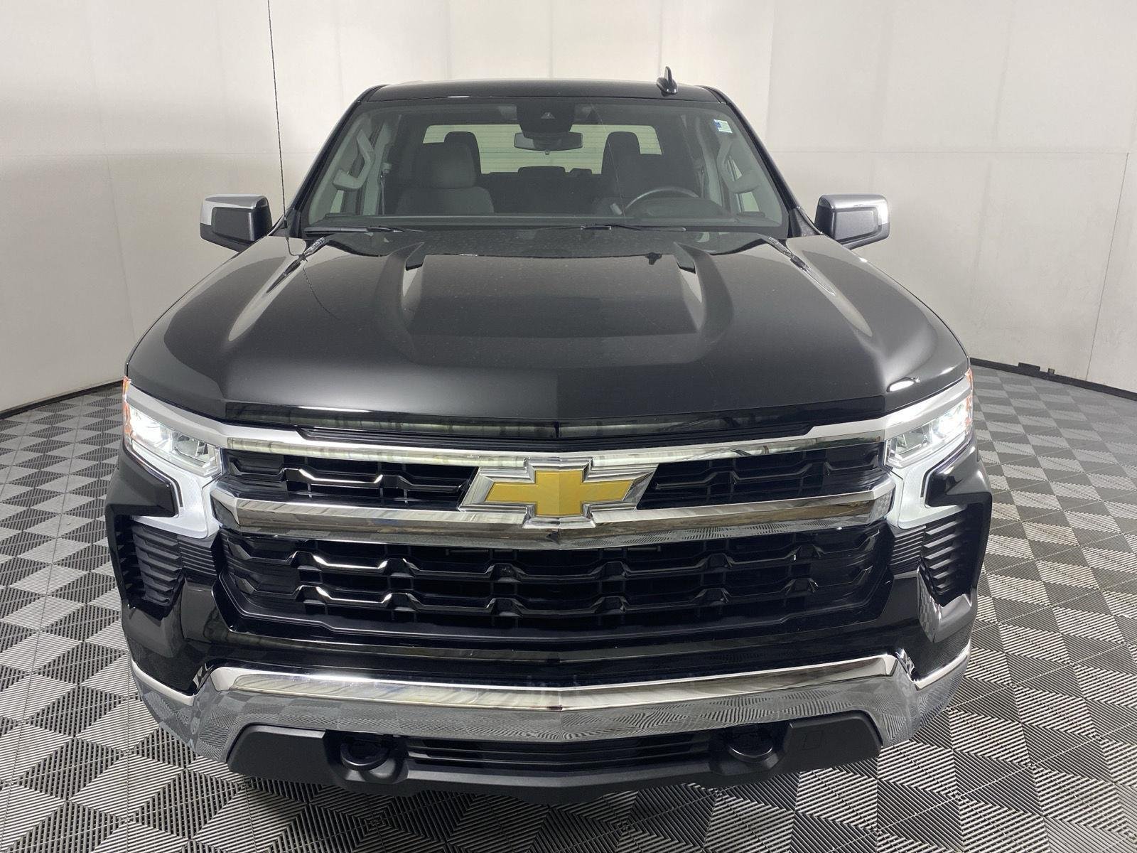 Used 2026 Black Chevrolet LT image 16