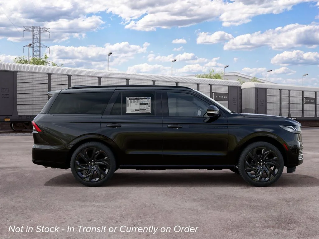 New 2027 Infinite Black Metallic Clearcoat Lincoln Reserve image 5