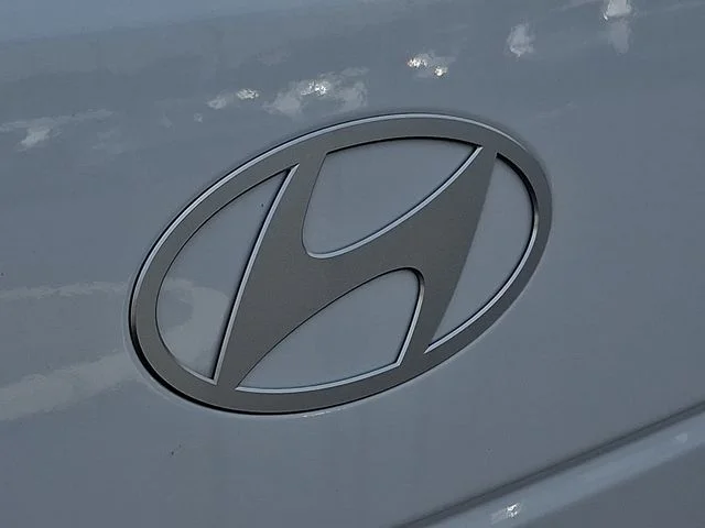 New 2027 White Hyundai Limited image 21