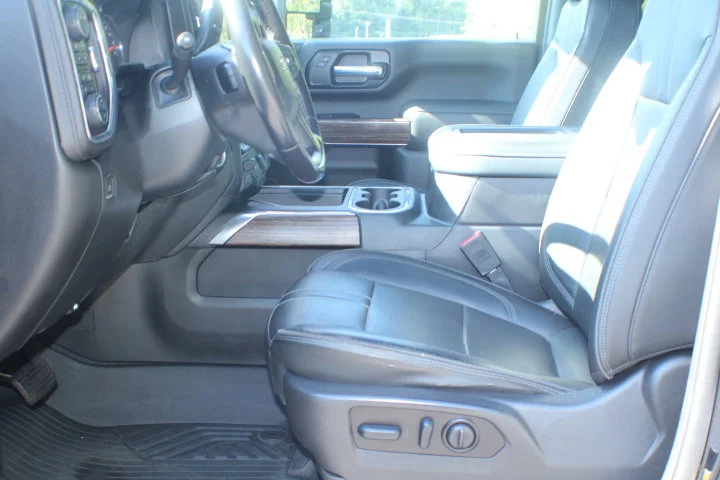 Used 2022 Mosaic Black Metallic Chevrolet High Country image 16