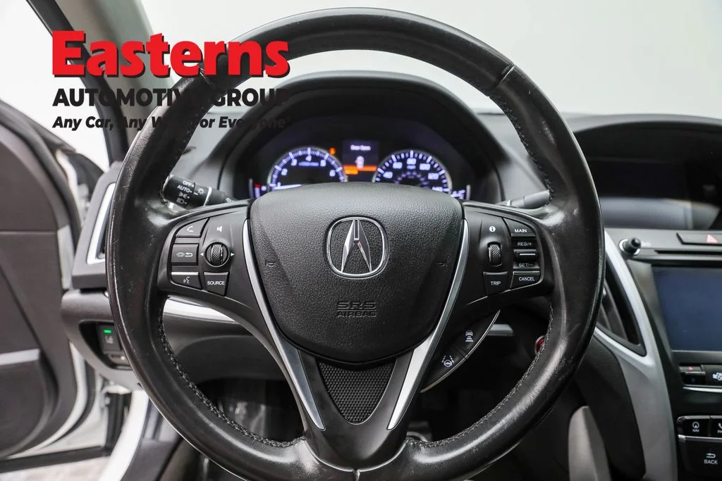 Used 2020 White Acura 3.5L Technology Pkg image 10