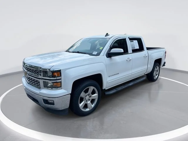 Used 2015 White Chevrolet LT image 1