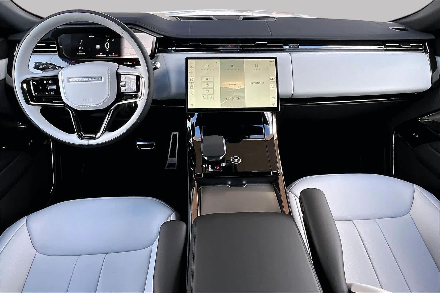 New 2026 Ostuni Pearl White Land Rover Dynamic SE image 5