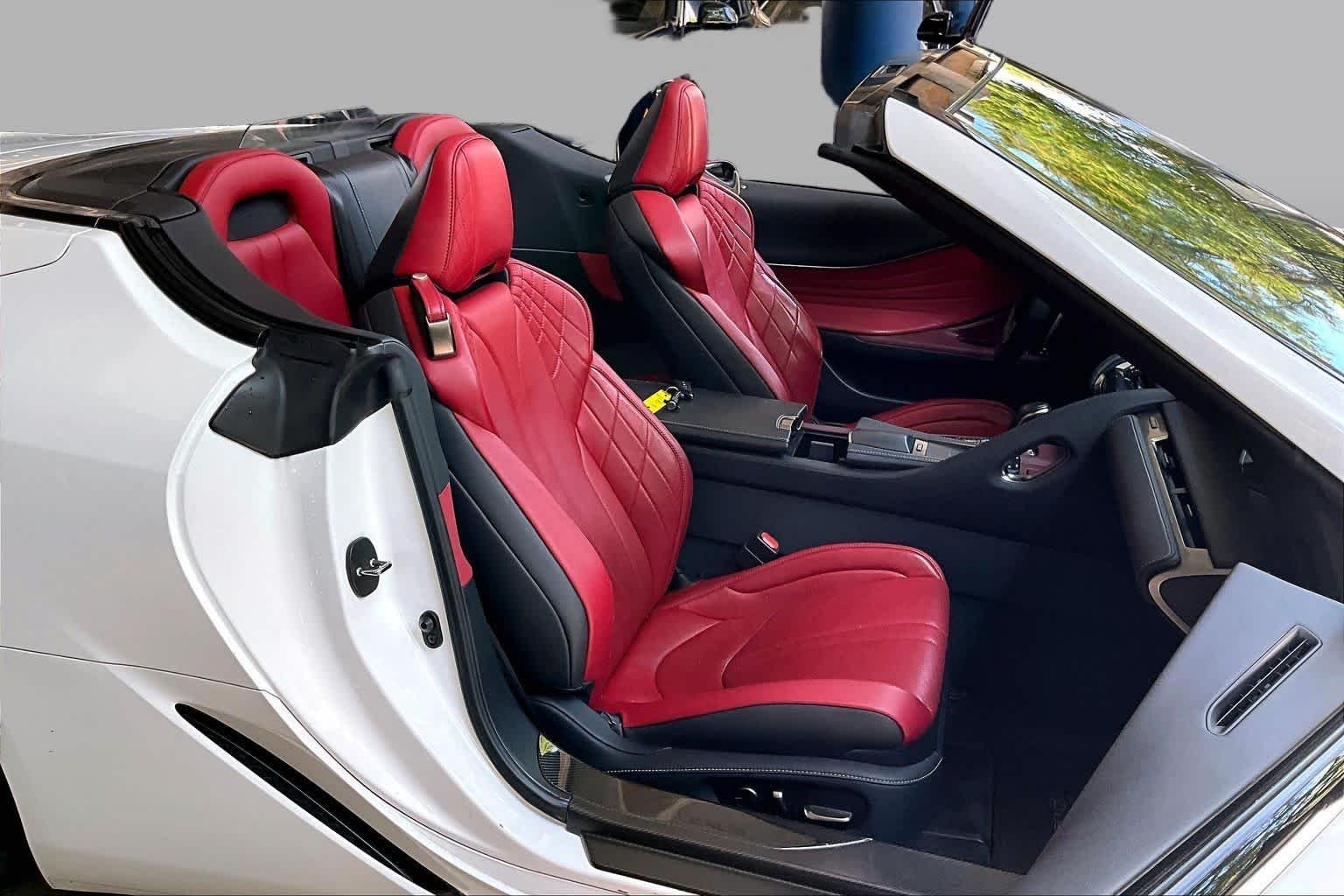 Used 2021 Ultra White Lexus  image 8