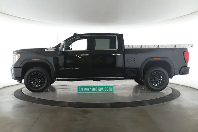Used 2021 Black GMC Denali image 9