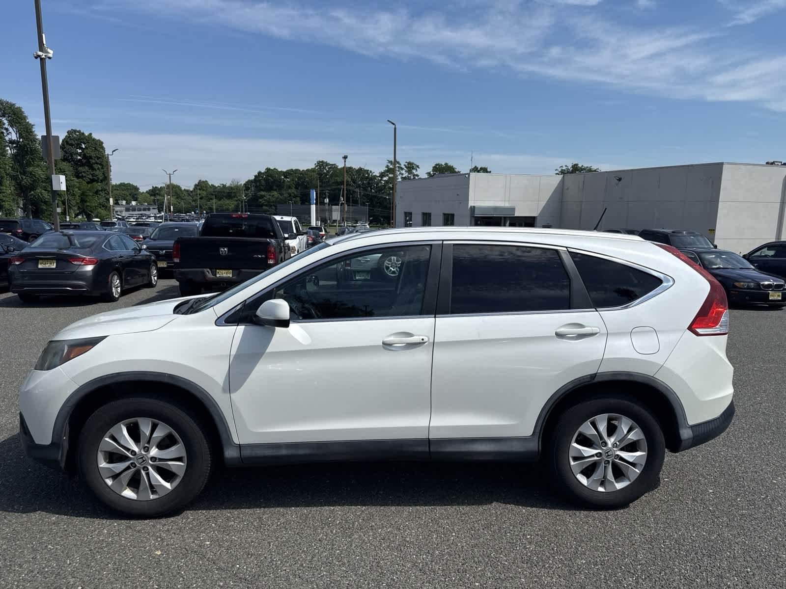 Used 2014 White Diamond Pearl Honda EX-L image 2