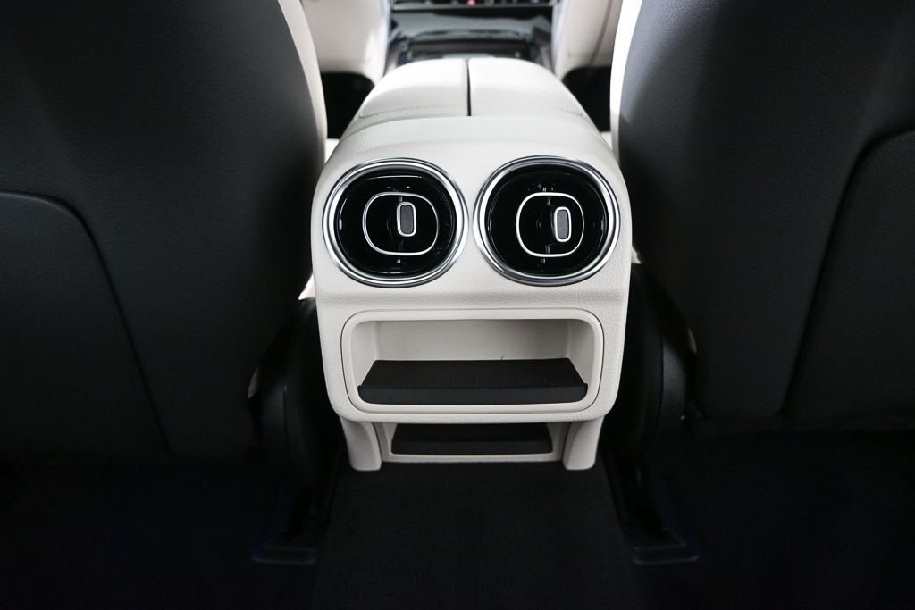 New 2026 Polar White Mercedes-Benz C 300 image 17