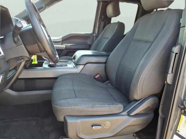 Used 2016 Gray Ford XLT image 19
