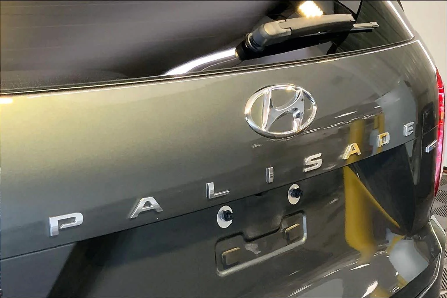 Used 2022 Rainforest Hyundai Calligraphy image 10