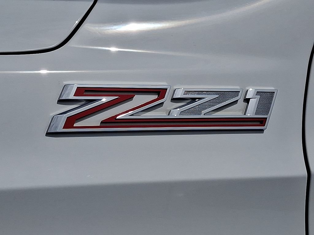 Used 2024 White Chevrolet Z71 image 10