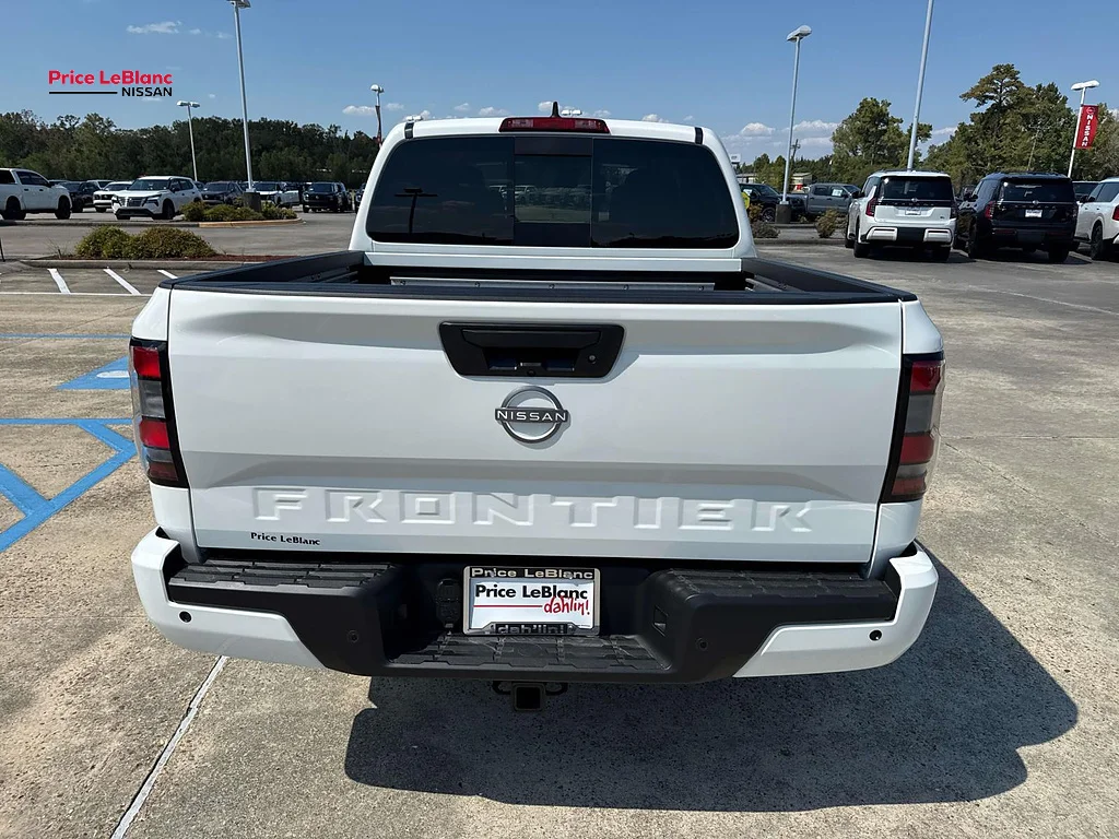 New 2026 Glacier White Nissan Crew Cab SV 4x2 image 6