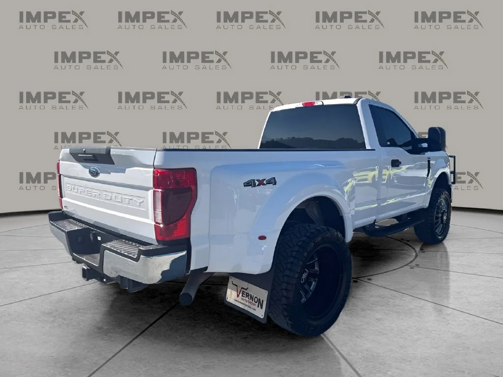 Used 2021 White Ford XL image 5