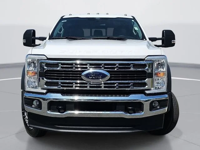 Used 2024 White Ford XL image 2