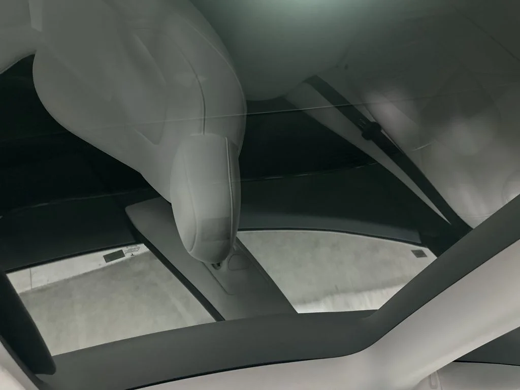 Used 2021  Tesla Performance image 26