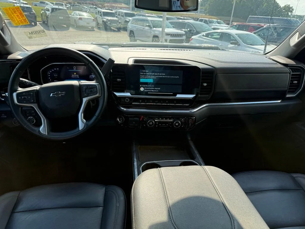 Used 2024 White Chevrolet LT image 7