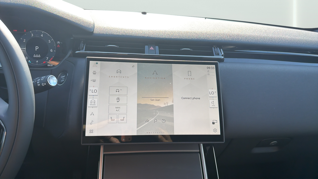 New 2026 Fuji White Land Rover S image 22