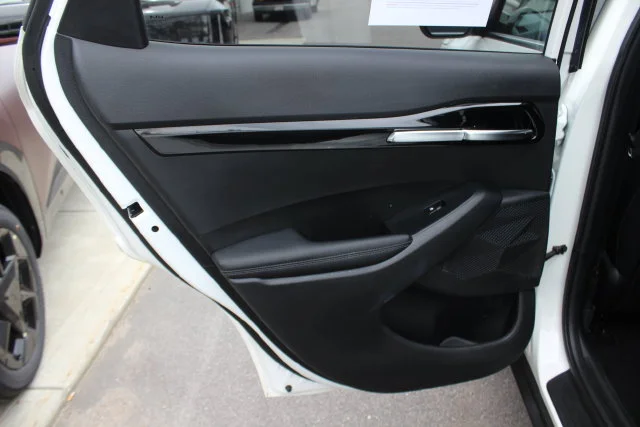 Used 2024 White Kia S image 24