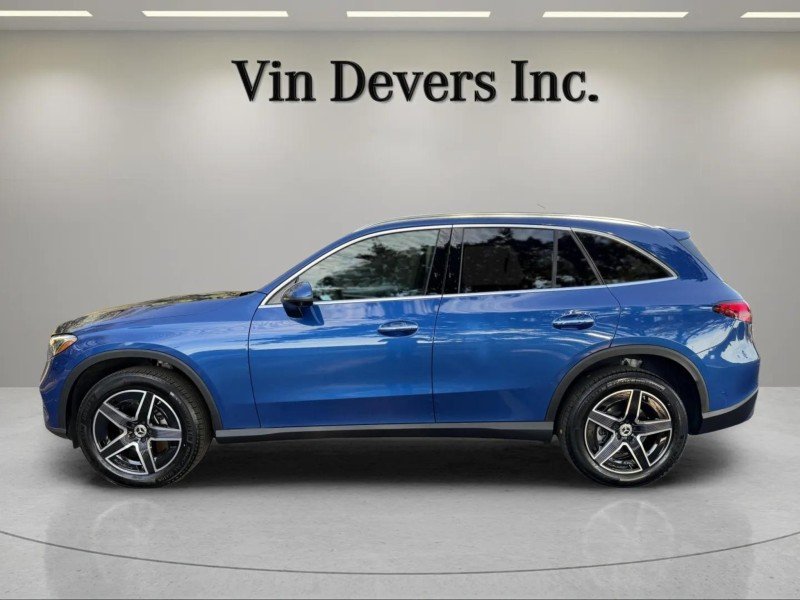 Used 2026 Starling Blue Metallic Mercedes-Benz GLC 300 image 4