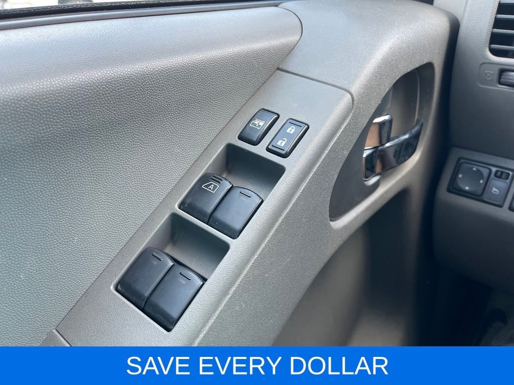 Used 2015 Red Nissan SV image 16